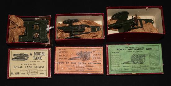 Britain model tank, gun, artillery gun (boxed)